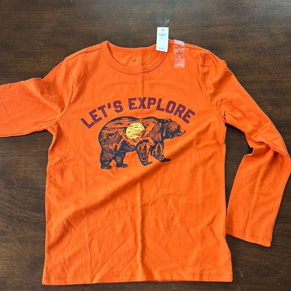Gap Boys large long sleeve T shirt